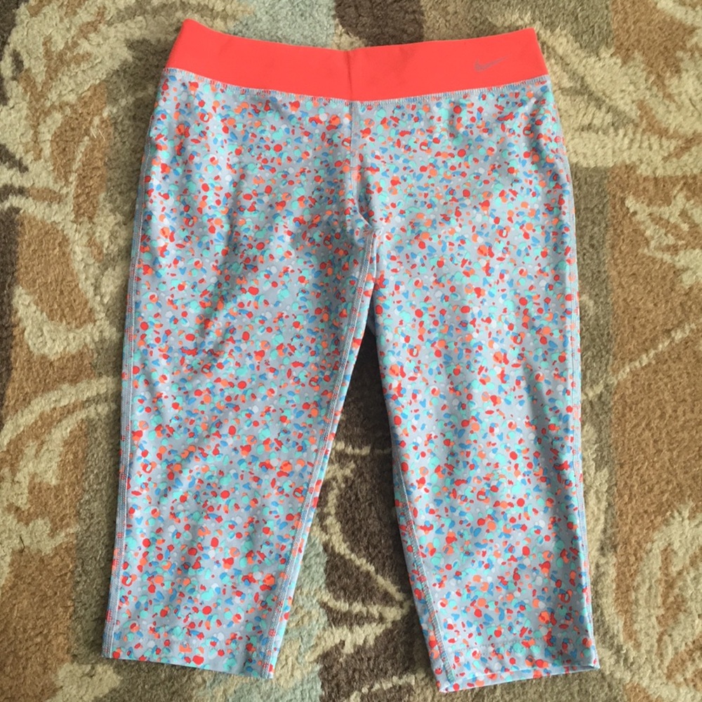 Nike Legend 2.0 Girls Training Capri